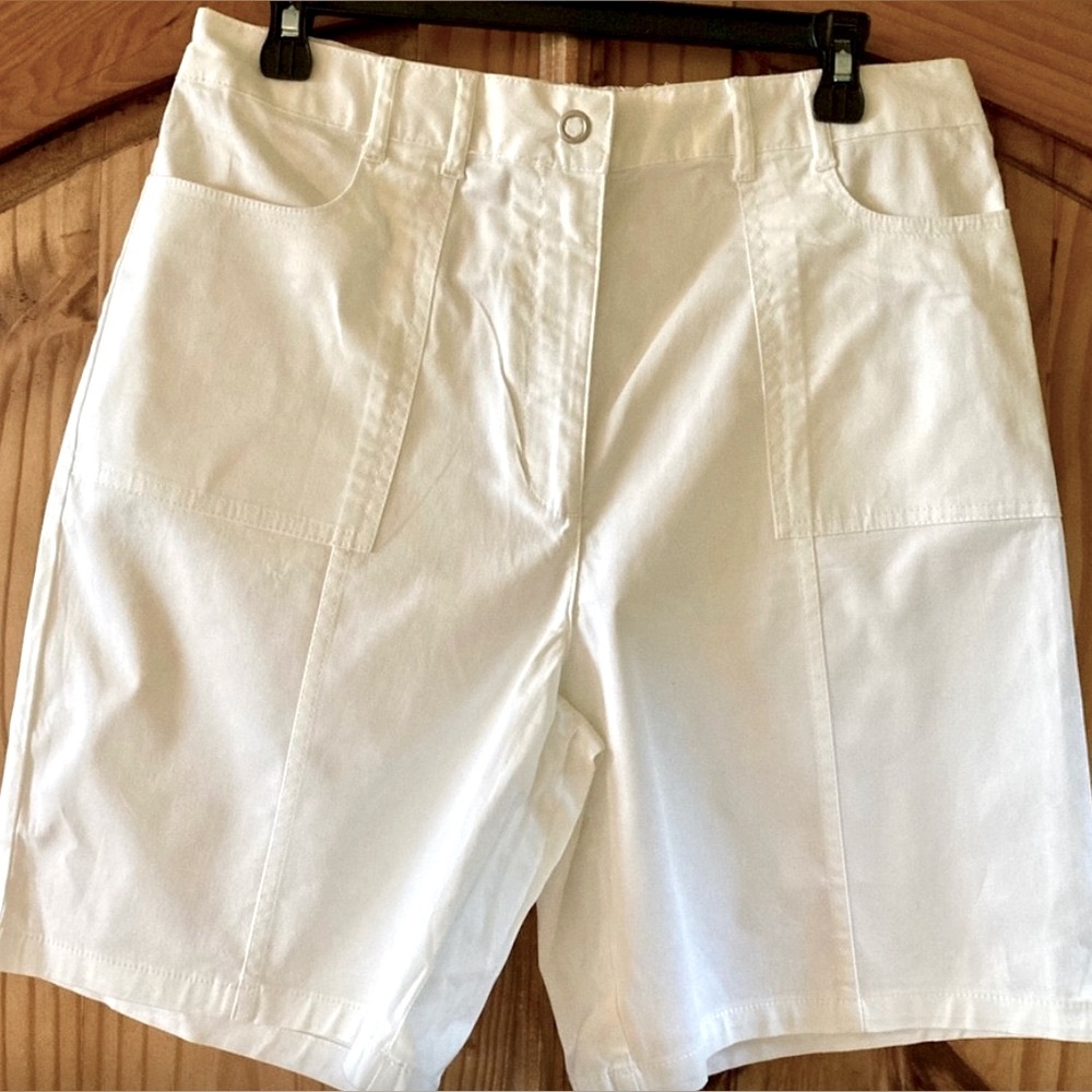 Karen Scott Classic White Women's Bermudas